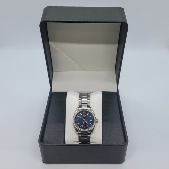 ESQ by MOVADO Swiss All Quartz Women's Wristwatch - Picture 7 of 7